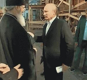 Gif avec les tags : Poutine,bisou,bisoux,chef,orthodoxe,religieux