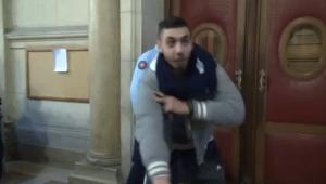 Gif avec les tags : arabe,justice,quenelle,racaille,tribunal