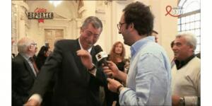 Gif avec les tags : Balkany,fuck,quenelle