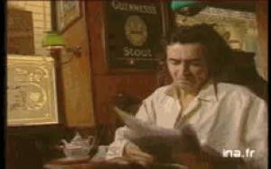 Gif avec les tags : BHL,journal,lire
