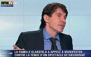 Gif avec les tags : Arno Klarsfeld,shoananas