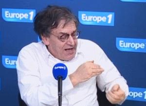 Gif avec les tags : Finkielkraut,enfonce,europe1,fion,fist,quenelle