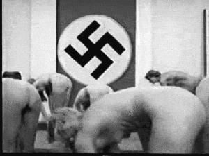 Gif avec les tags : danse,femme,nazi,nue