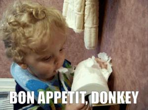 Gif avec les tags : Appetit,Donkey,caca,enfant,mange,pq