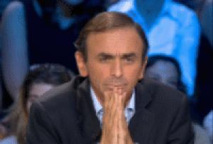 Gif avec les tags : attentif,comprend pas,hein,incompréhension,quoi,zemmour,écoute