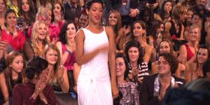 Gif avec les tags : quenelle,rihanna