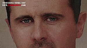 Gif avec les tags : assad,bachar el assad,déguisement,surprise