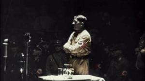 Gif avec les tags : Hitler,arguments,discours,poing