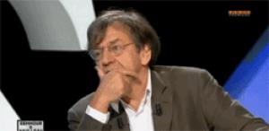 Gif avec les tags : Finkielkraut,finky,menton,nerveux