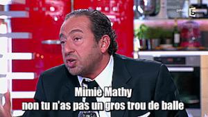 Gif avec les tags : Mimie Mathy,Timsit,trou de balle