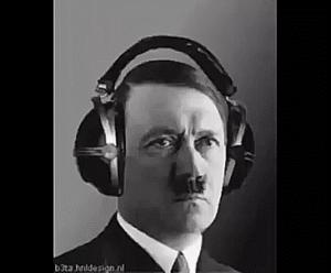 Gif avec les tags : Hitler,casque,dance,musique,son