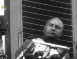 Gif avec les tags : Mussolini