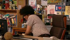 Gif avec les tags : The IT crowd,pop corn,spectateur