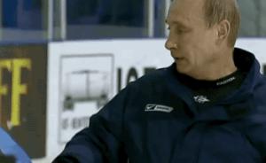 Gif avec les tags : Poutine,hockey