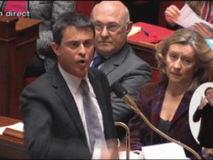 Gif avec les tags : FN,Valls,fou,stigmatiser