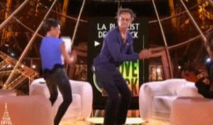 Gif avec les tags : Yannick Noah,danse