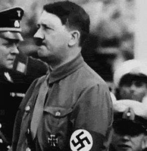 Gif avec les tags : Hitler,bouche,pense,réfléchir