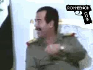 Gif avec les tags : rire,saddam